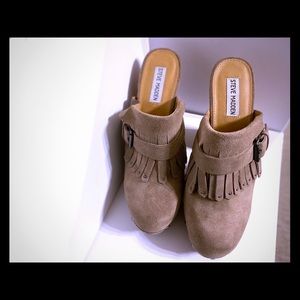 Steve Madden Clogs